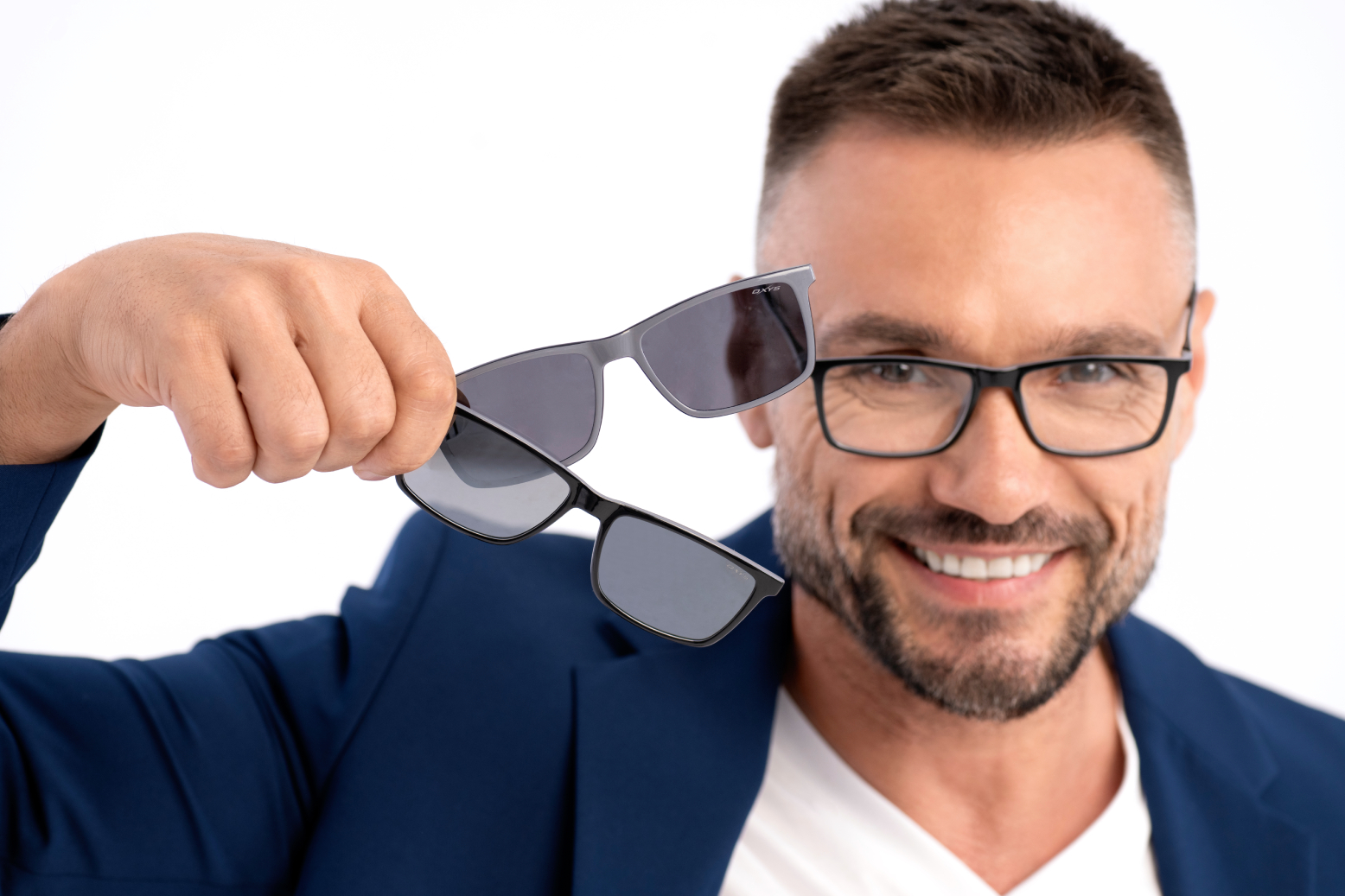 okulary korekcyjne z nakładką przeciwsłoneczną